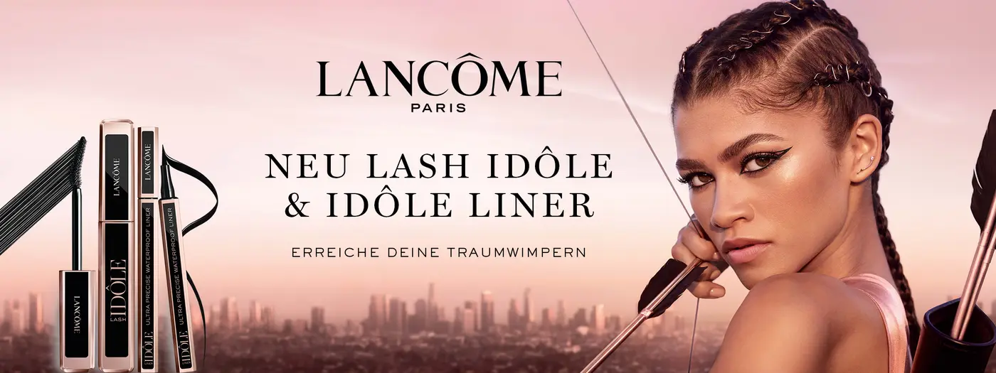 Zendaya präsentiert mit Pfeil und Bogen die neue wasserfeste Mascara & den wasserfesten Eyeliner von Lancôme