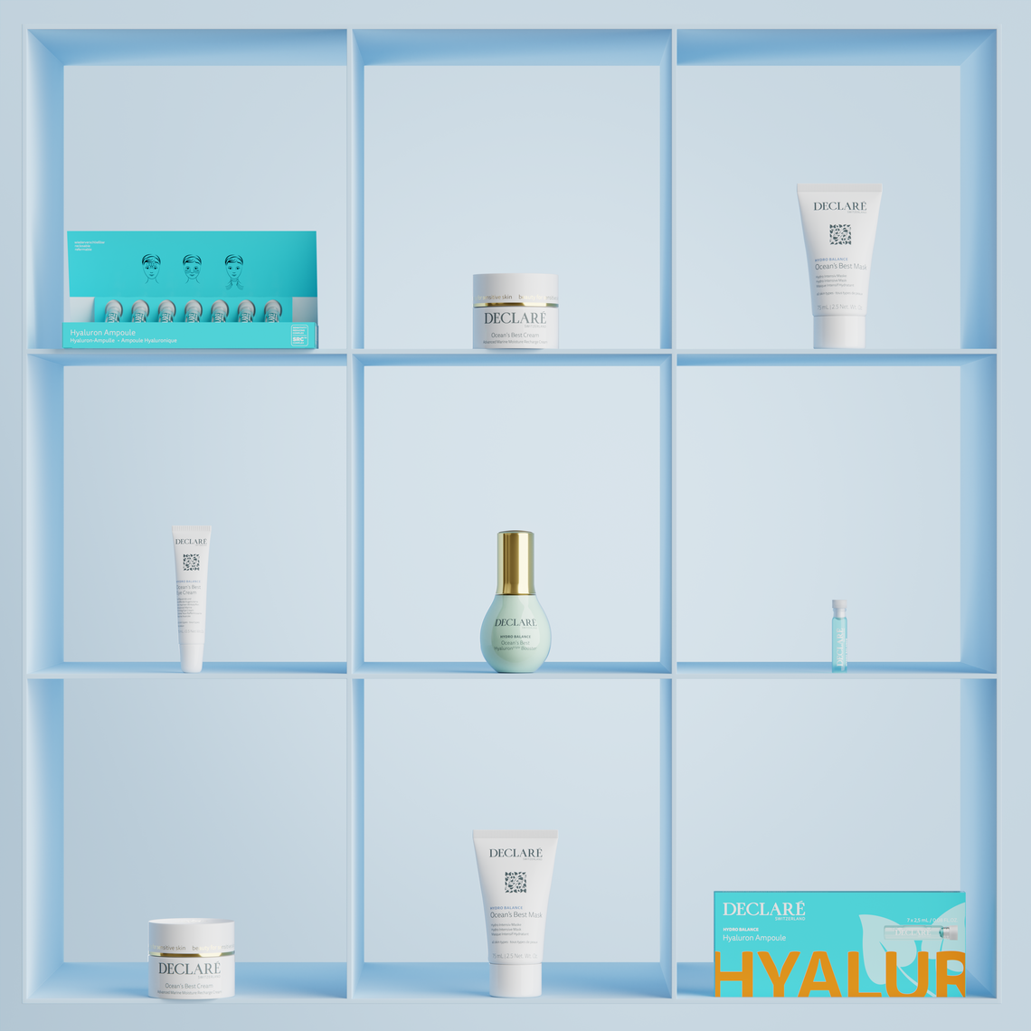 Declaré Hautpflegeprodukte in blauem Regal angeordnet, mit Ampullen, Serum, Creme und Masken der Ocean’s Best Linie für empfindliche Haut