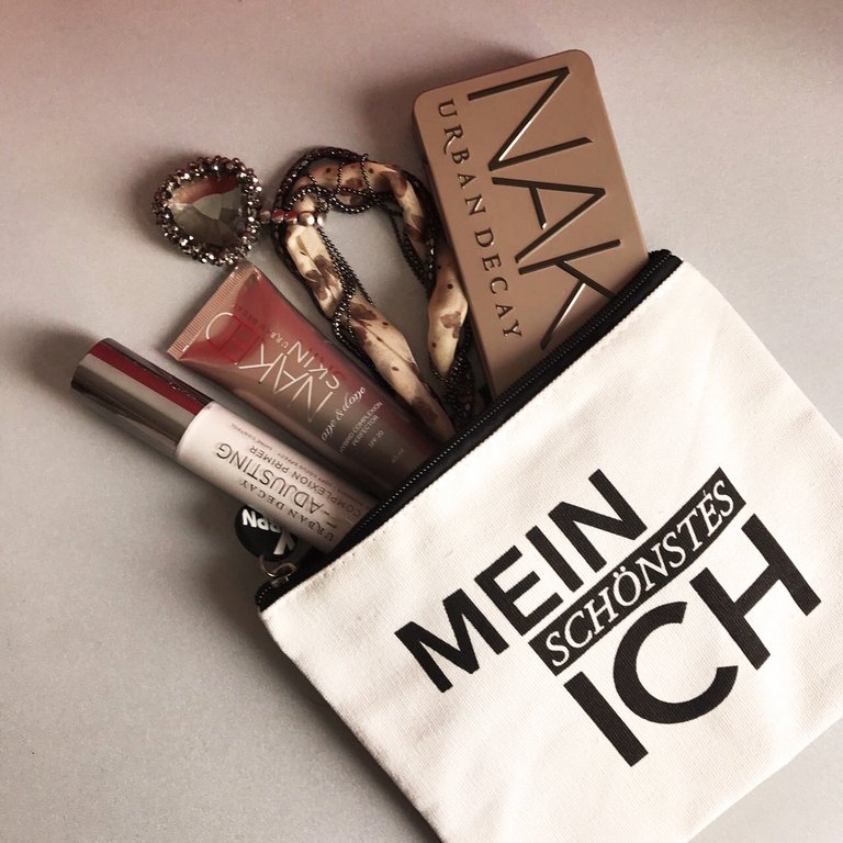 Urban Decay Produkte in der YBPN-Beautybag