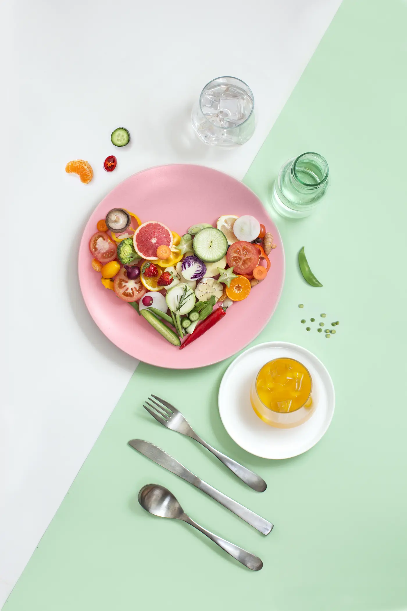 Obst und Gemüse auf einem Teller