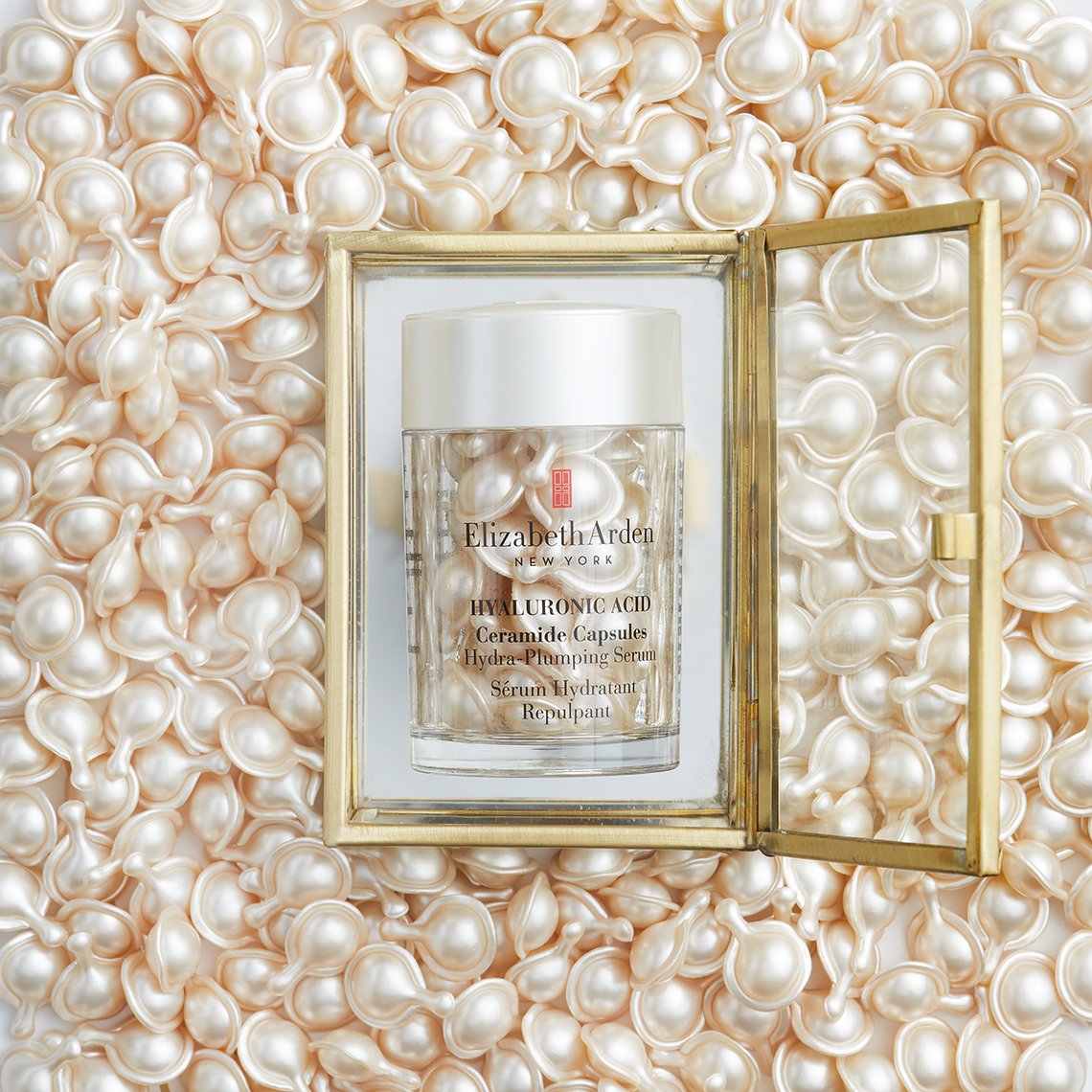 Hyaluronic Acid Ceramide Capsule Hydra-Plumping Serum 30 beige Elizabeth Arden Kapseln zum Auftragen als Serum für straffere Haut