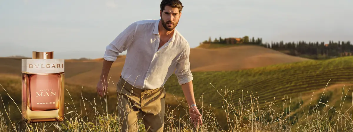 Nick Bateman als Gesicht des neuen Bulgari Herrenduftes BVLGARI MAN Terrae Essence 