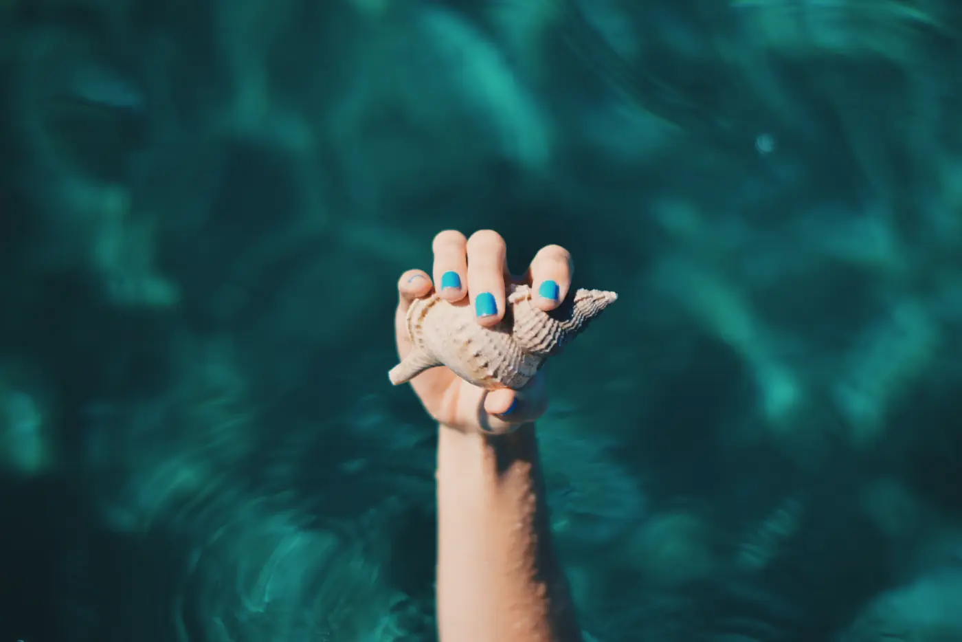 Nagelfeile richtig verwenden: Tipps für makellose Nägel