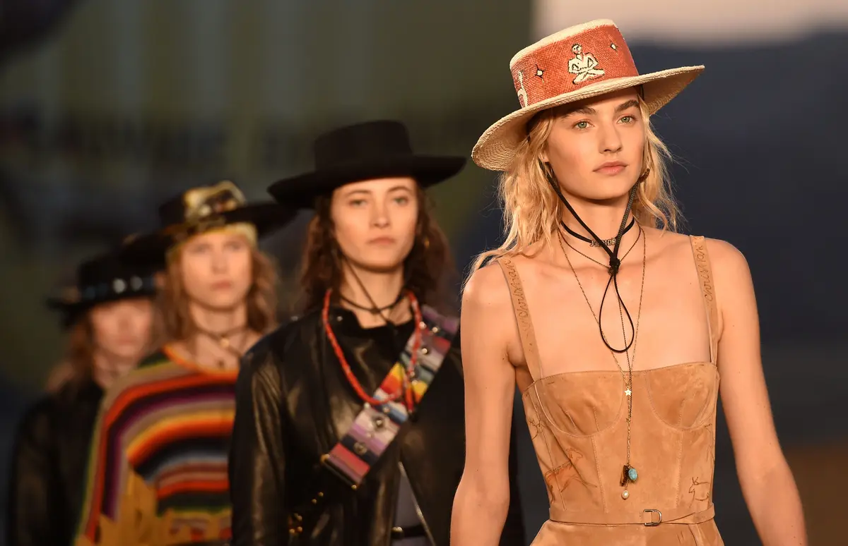Models auf dem Laufsteg bei der Cruise Collection by Maria Grazia Chiuri for Dior Show