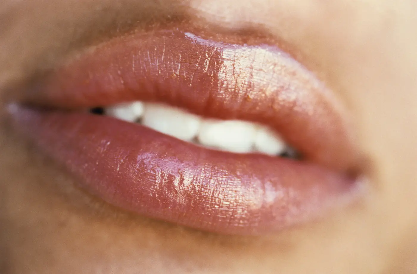 Lip Gloss & Lip Oil für den Sommer