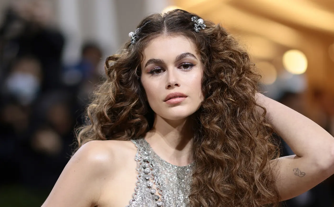 Browlifting: Kaia Gerber