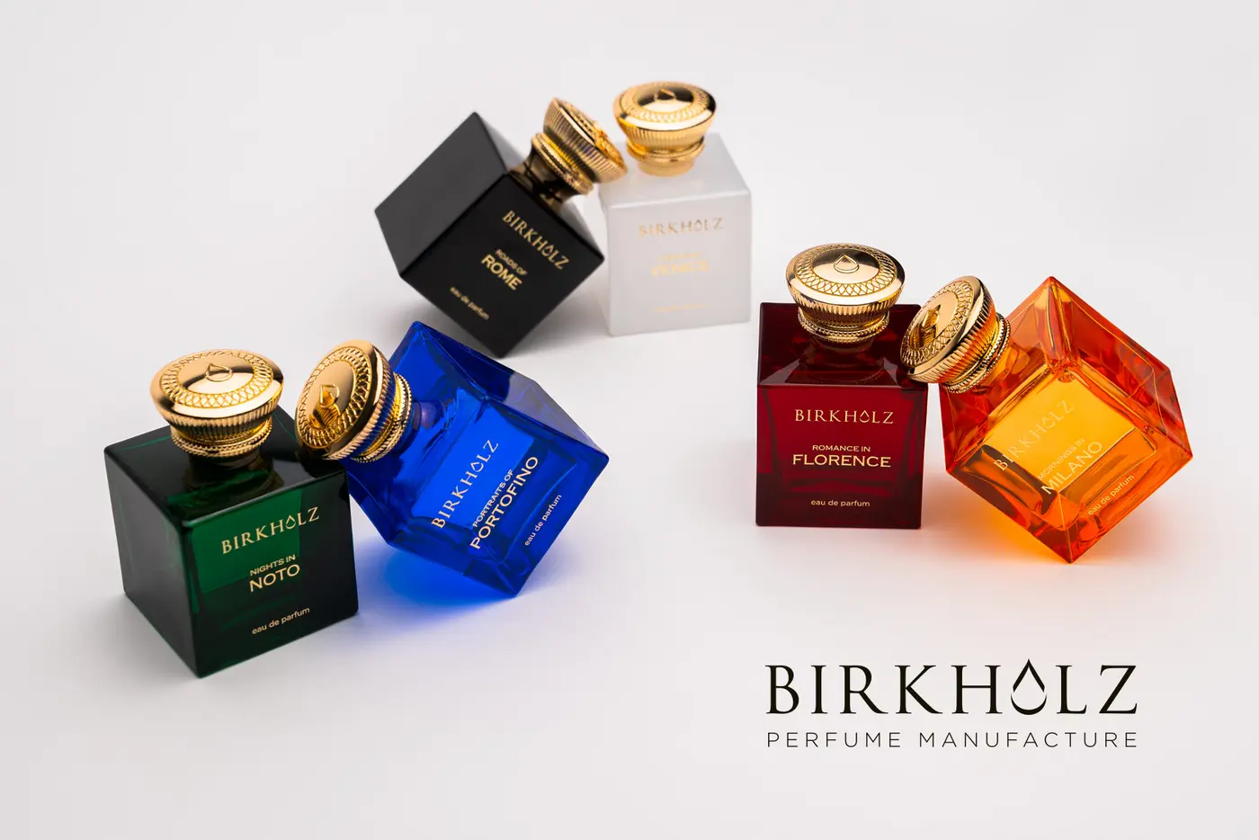 Verschiedene Parfum Flakons von Birkholz auf weißem Hintergrund