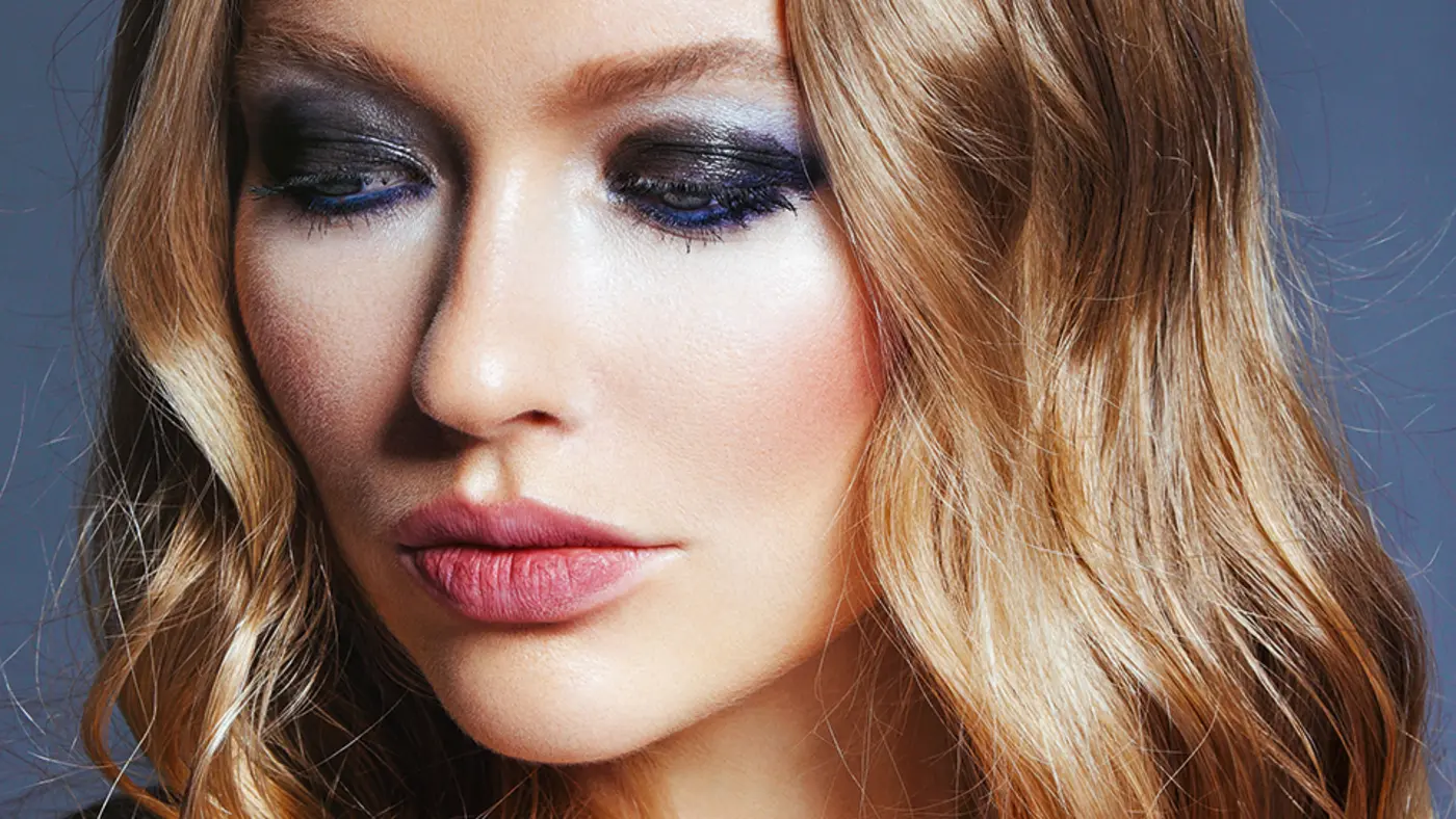 Frau mit Make Up