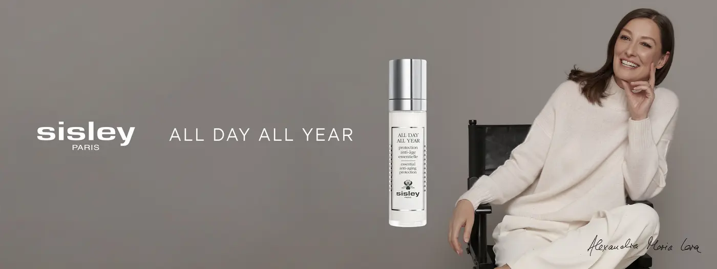 Alexandra Maria Lara präsentiert die neue All Day All Year Gesichtspflege von Sisley Paris