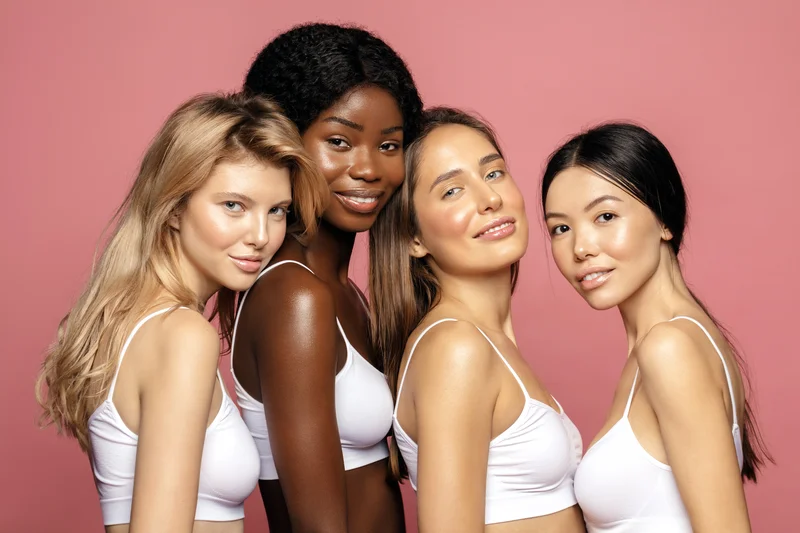 Gruppe junger Frauen 