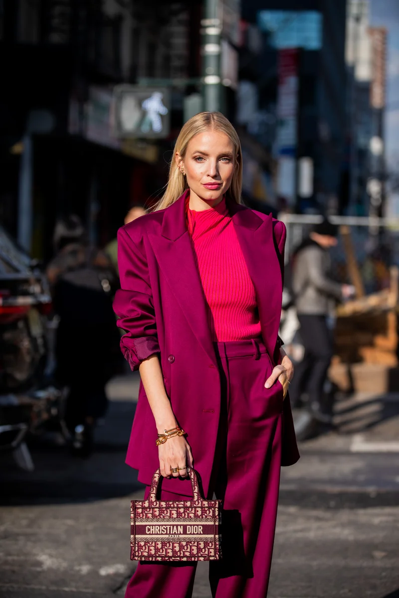 Roter Lidschatten ist Trend