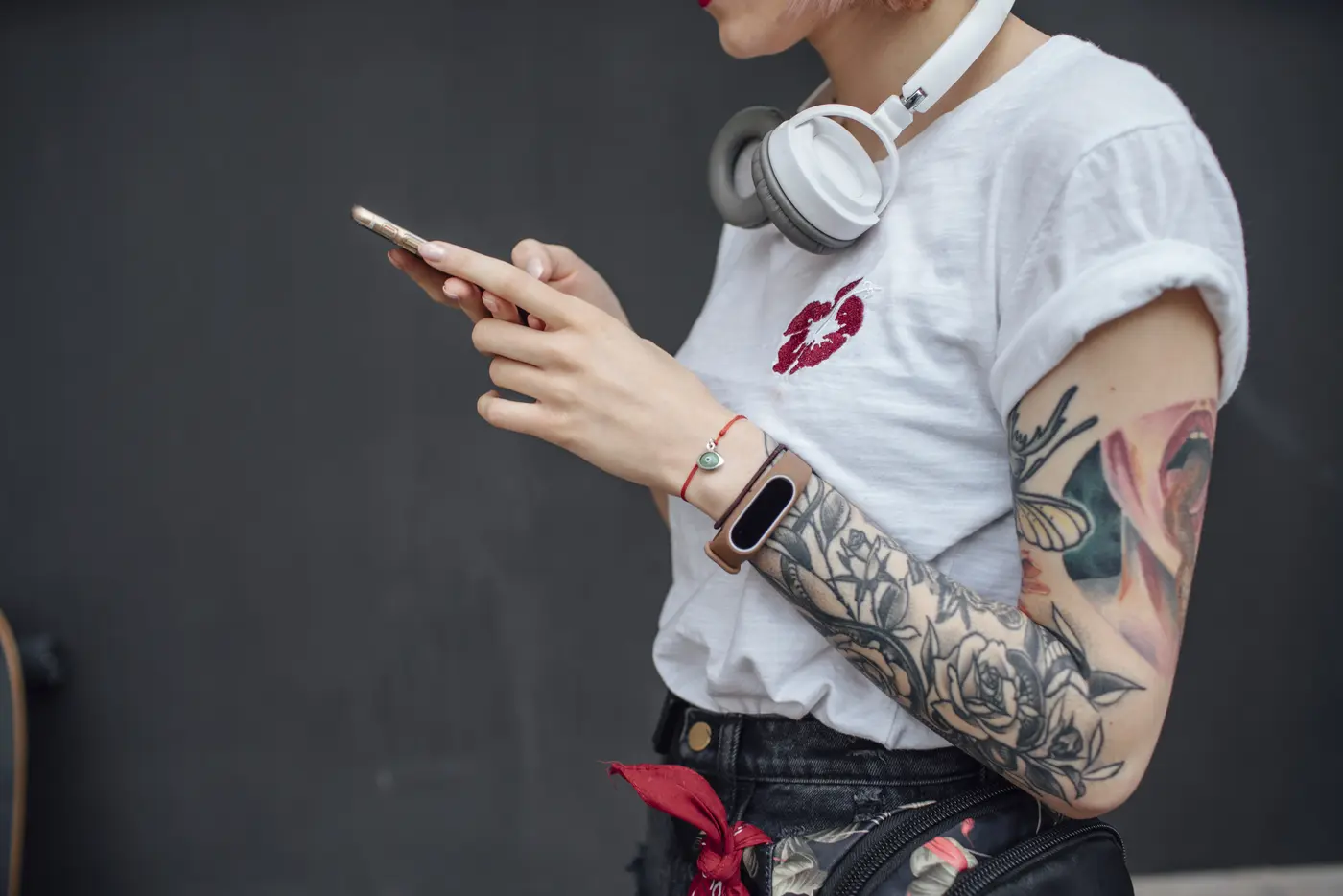 Tattoos abdecken mit Camouflage Make-up
