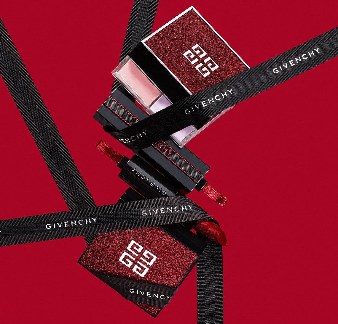 GIVENCHY PRISME LIBRE UND ROUGE INTERDIT GIVENCHY PUDER UND GIVENCHY LIPPENSTIFT