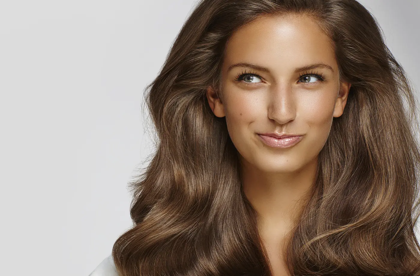Close up junge Frau mit perfektem Teint