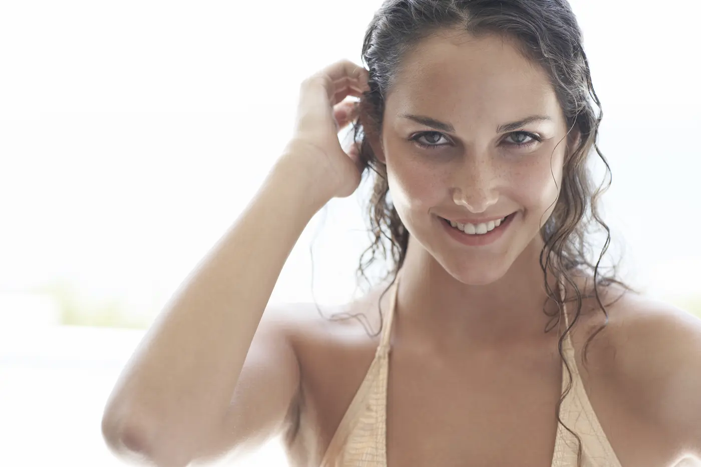 10 Dinge, die Frau im Sommer unbedingt braucht