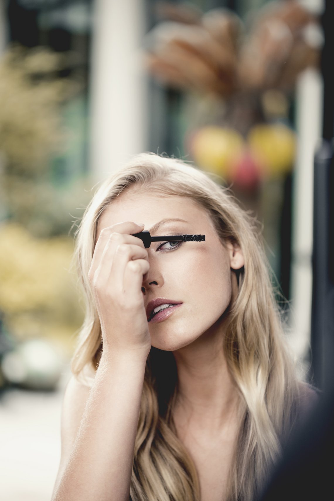 Model mit Mascara