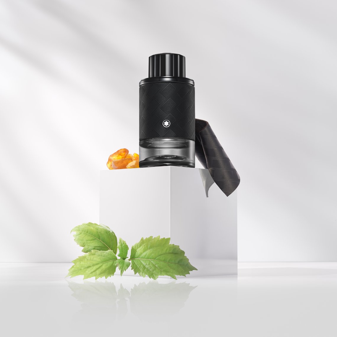 Montblanc Explorer Extreme Produktabbildung mit Inhaltsstoffen