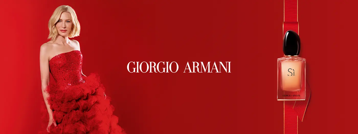 Cate Blanchett im roten Kleid und Sì Eau de Parfum Intense von Giorgio Armani