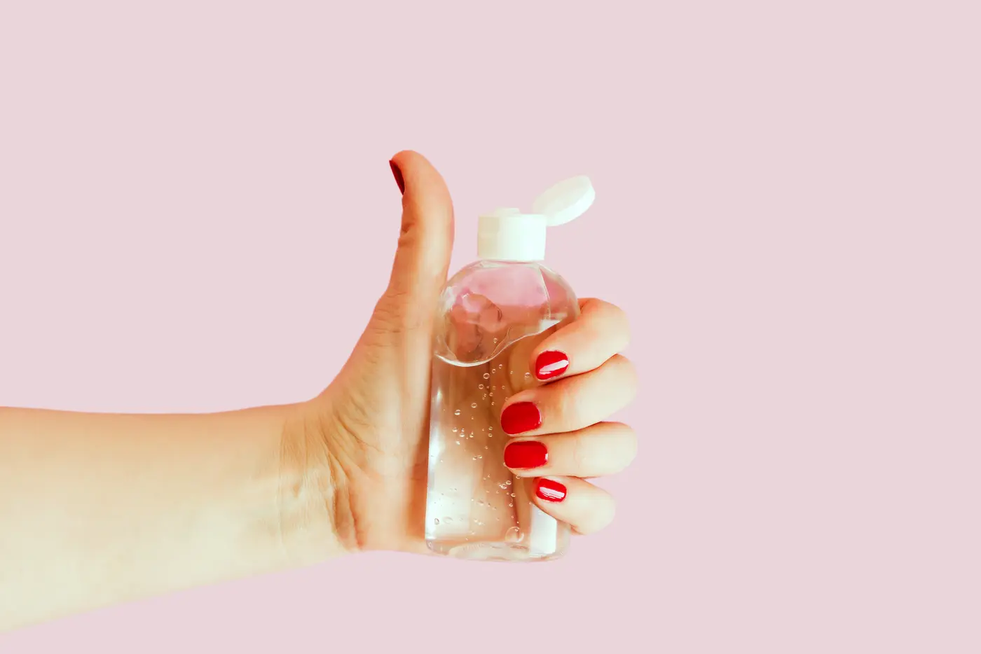 Nagellackentferner mit oder ohne Aceton?