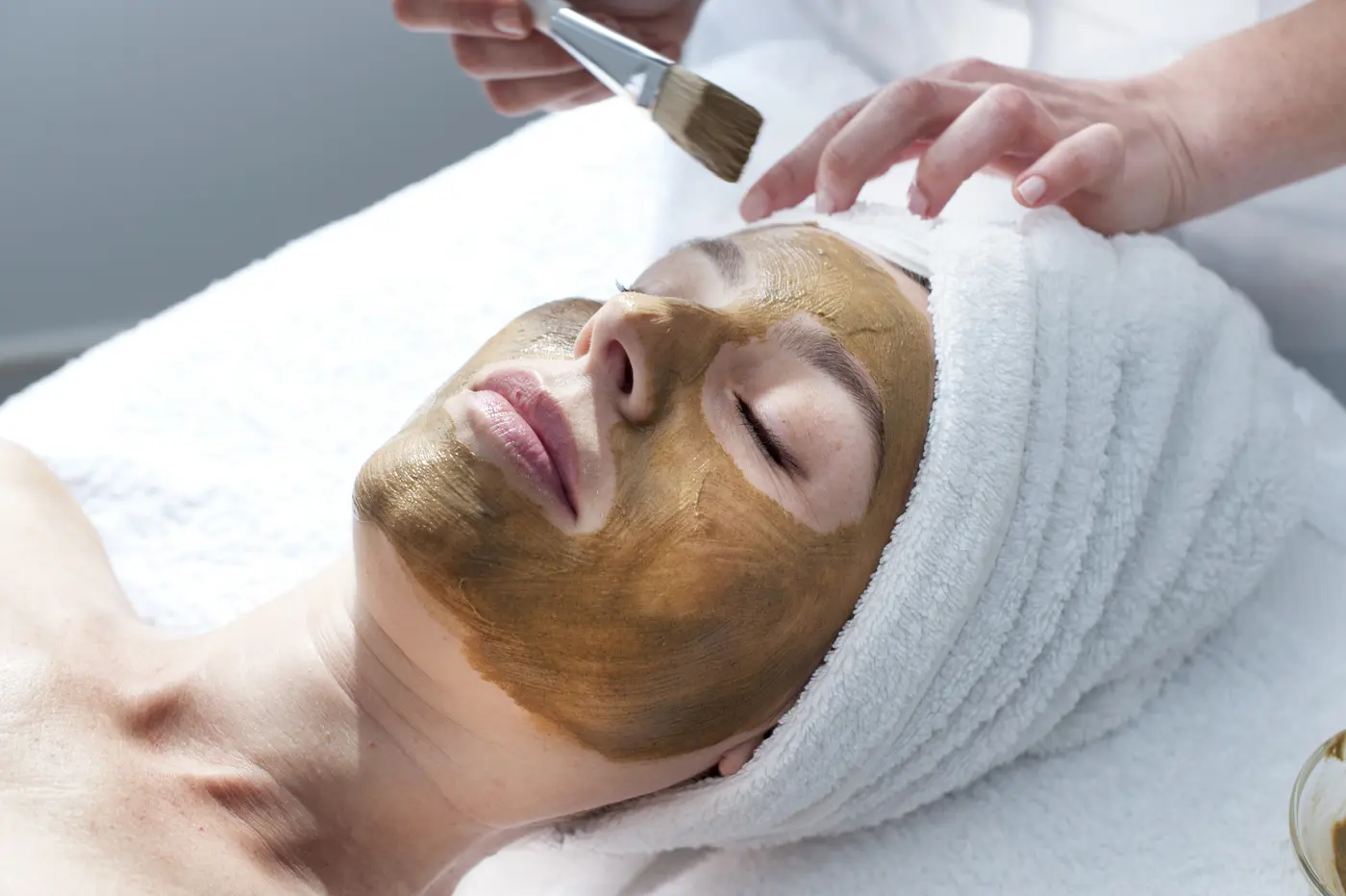 Chemisches Peeling vs mechanisches Peeling