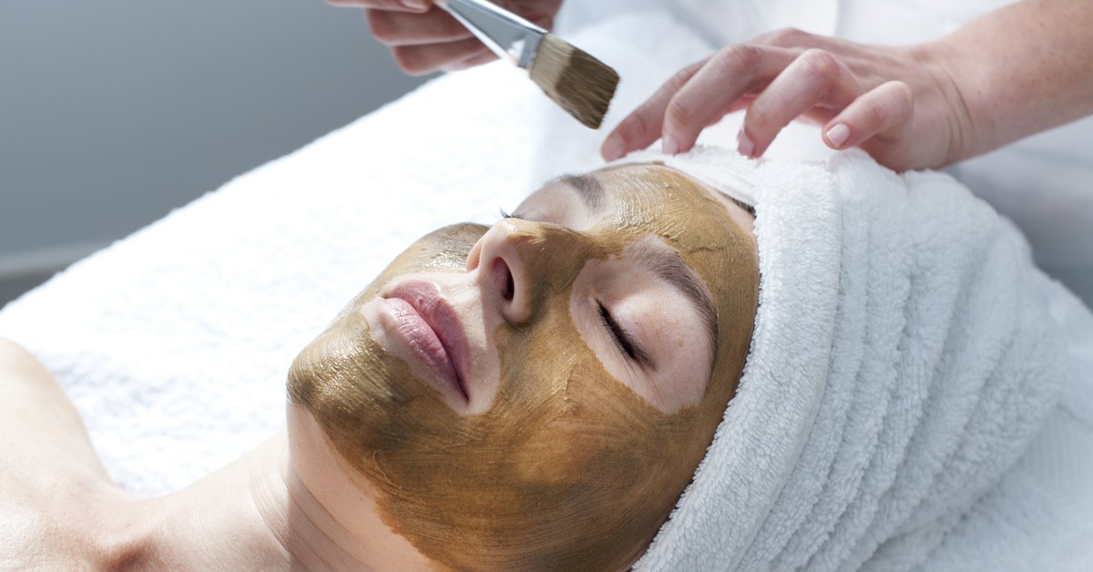 Chemisches Peeling vs mechanisches Peeling