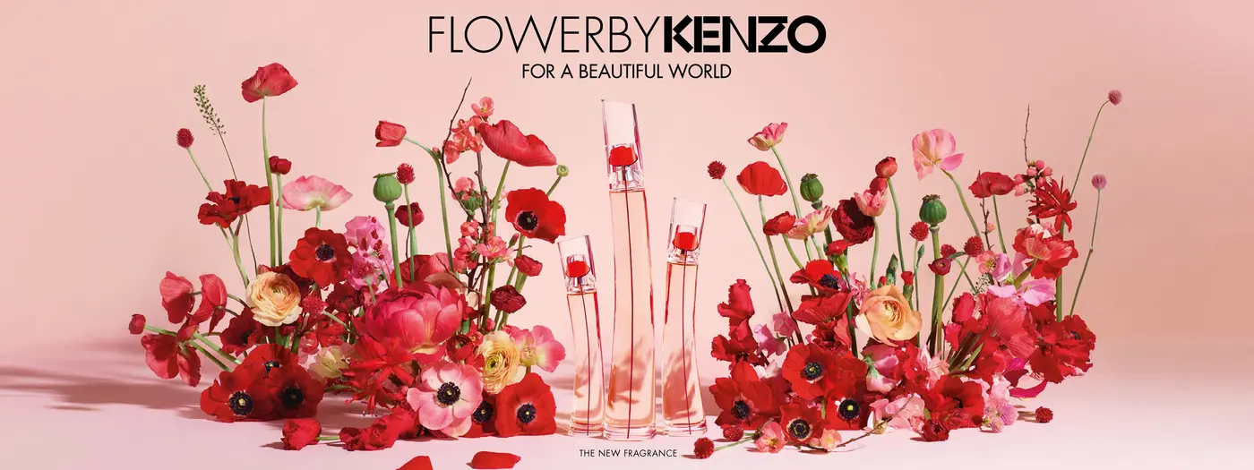 Blumen, Flakons und Schriftzug