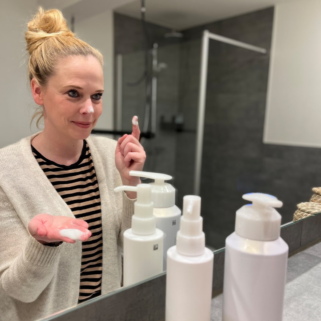 Die YBPN Redakteurin testet SENSAI Produkte