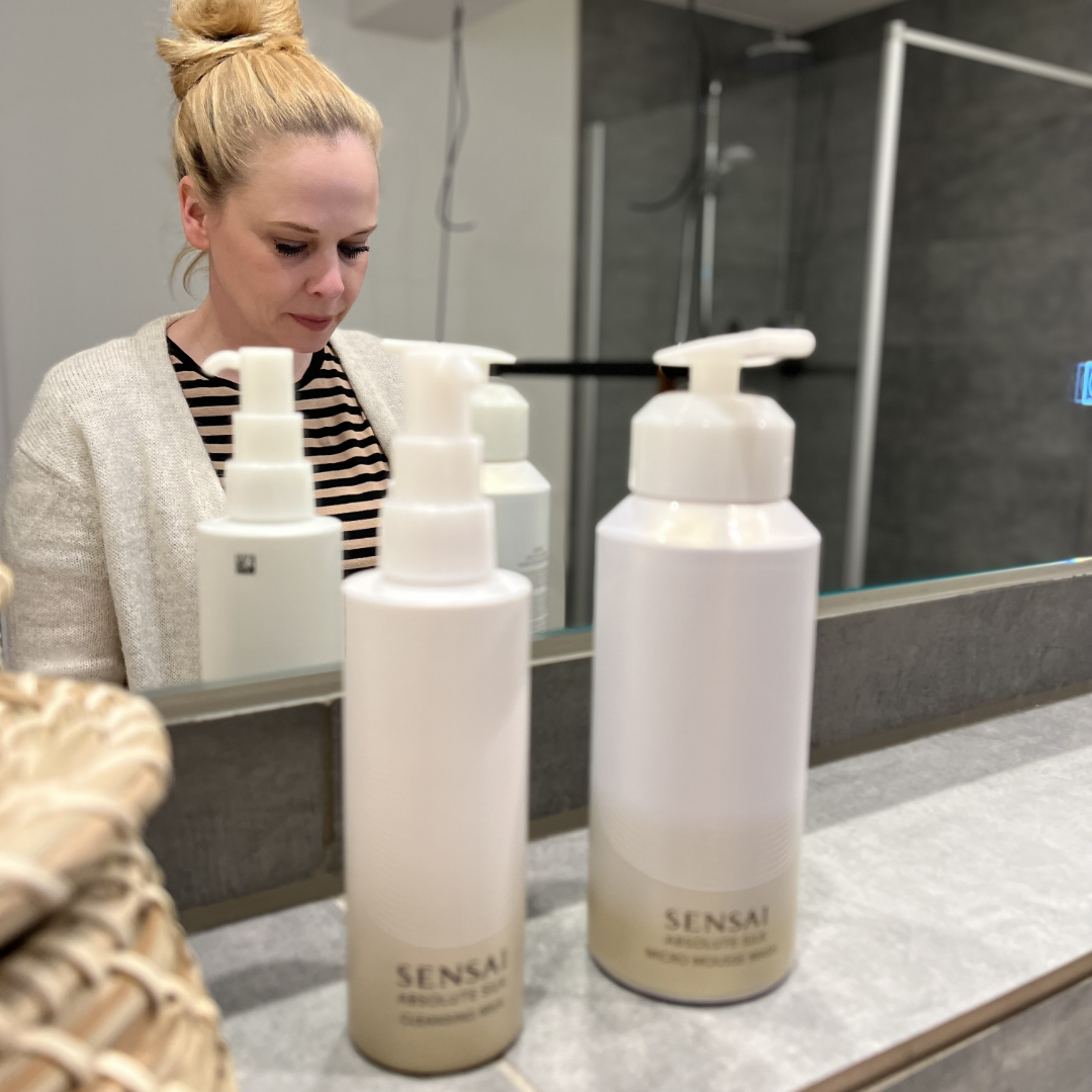 Die YBPN Redakteurin testet SENSAI Produkte