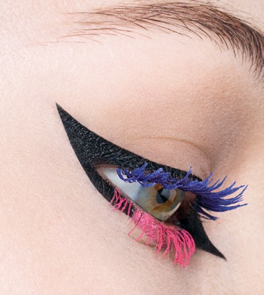 Bunt geschminktes Auge