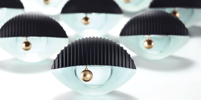 Mehrere Kenzo World Flacons in Augenform