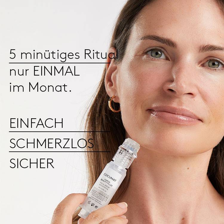 Visual mit Facts über den Clinal Beauty Filler von Cocunat, Close up auf eine Frauengesicht, die das Produkt ans ihr Gesicht hält
