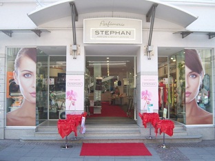 STEPHAN Parfums & Kosmetik Außenansicht